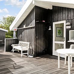 Vakantiehuis "Gonda" - 2km from the sea