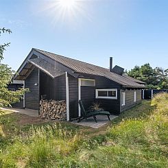 Vakantiehuis "Allida" - 800m from the sea