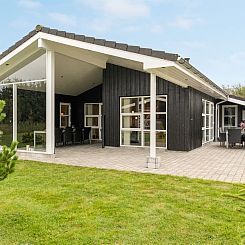 Vakantiehuis "Frida" - 700m from the sea