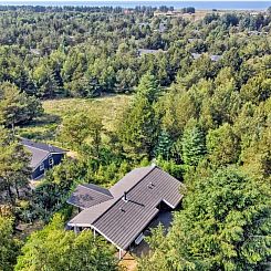 Vakantiehuis "Elza" - 2.5km from the sea