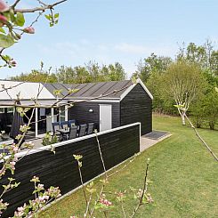 Vakantiehuis "Artur" - 1.5km from the sea