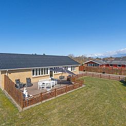 Vakantiehuis "Henri" - 500m from the sea