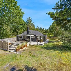 Vakantiehuis "Marise" -  from the sea