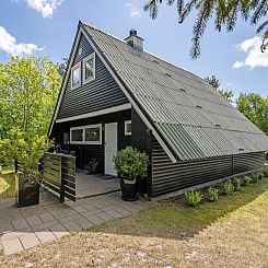 Vakantiehuis "Kirsi" -  from the sea