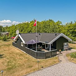 Vakantiehuis "Annestine" - 200m from the sea