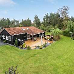 Vakantiehuis "Flora" - 150m from the sea