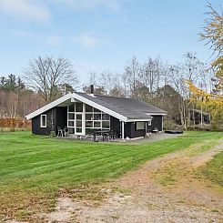Vakantiehuis "Elni" - 900m from the sea