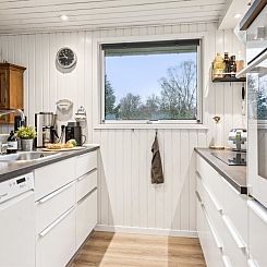 Vakantiehuis "Ivar" -  from the sea