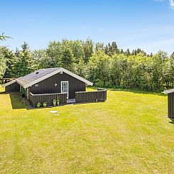 Vakantiehuis "Amundi" - 500m from the sea