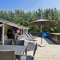 Vakantiehuis "Frithbjorn" - 900m from the sea