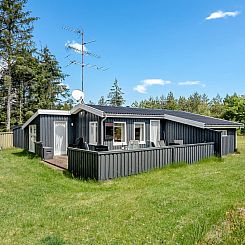 Vakantiehuis "Evi" - 500m from the sea