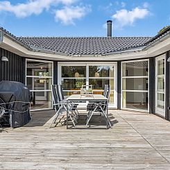 Vakantiehuis "Oddvar" - 400m from the sea