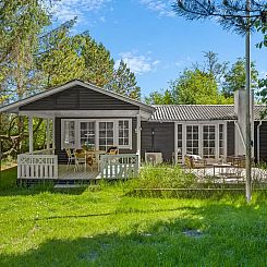 Vakantiehuis "Volmer" - 500m from the sea