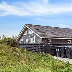 Vakantiehuis "Bruni" - 400m from the sea