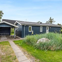 Vakantiehuis "Tinka" - 100m from the sea