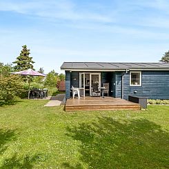 Vakantiehuis "Tinka" - 100m from the sea
