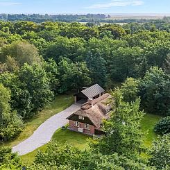 Vakantiehuis "Hilaria" - 2.1km from the sea