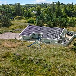 Vakantiehuis "Mila" - 750m from the sea