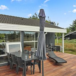 Vakantiehuis "Ilmo" - 950m from the sea