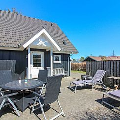 Vakantiehuis "Othelia" - 1.8km from the sea