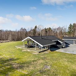 Vakantiehuis "Aswaldi" - 1.5km from the sea