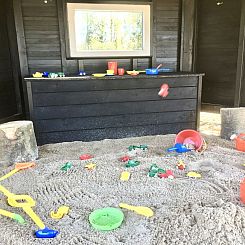 Vakantiehuis "Sunna" - 1.2km from the sea