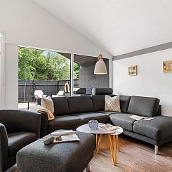 Vakantiehuis "Sibyll" - 1km from the sea