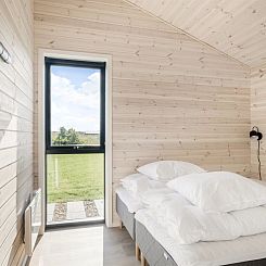 Vakantiehuis "Leya" - 1.2km from the sea