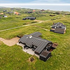 Vakantiehuis "Edwin" - 400m from the sea