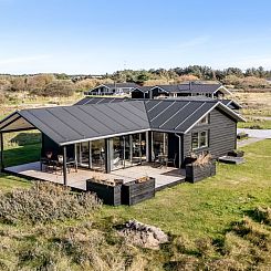 Vakantiehuis "Yaim" - 800m from the sea