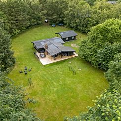 Vakantiehuis "Gudrid" - 250m to the fjord