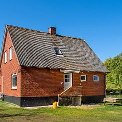 Vakantiehuis "Arben" - 900m from the sea