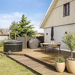 Vakantiehuis "Nanja" - 250m from the sea