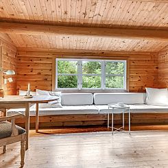 Vakantiehuis "Juho" - 700m from the sea