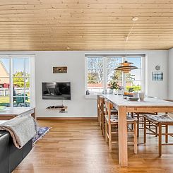 Vakantiehuis "Tara" - 300m from the sea