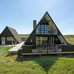 Vakantiehuis "Viona" - 350m from the sea