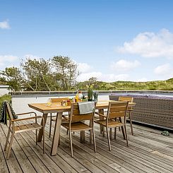 Vakantiehuis "Eljene" - 700m from the sea