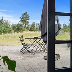 Vakantiehuis "Frederica" - 2km from the sea