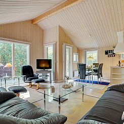 Vakantiehuis "Jussi" - 3.5km from the sea