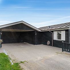 Vakantiehuis "Fotij" - 120m from the sea