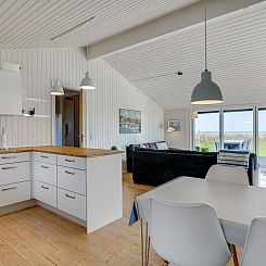 Vakantiehuis "Gisa" -  from the sea