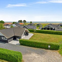 Vakantiehuis "Gertrud" -  from the sea