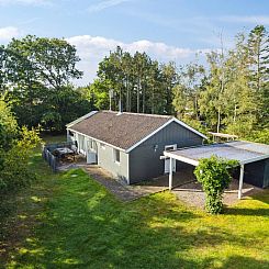 Vakantiehuis "Arwin" - 200m from the sea