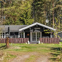 Vakantiehuis "Uuno" - 1.2km from the sea