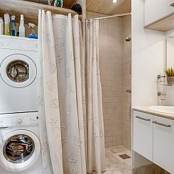 Vakantiehuis "Suna" -  from the sea