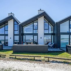 Vakantiehuis "Eleanore" - 25m from the sea
