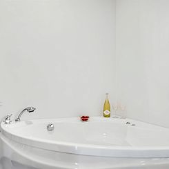 Vakantiehuis "Eve" - 700m from the sea