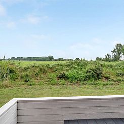 Vakantiehuis "Emly" - 1.1km from the sea