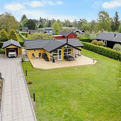 Vakantiehuis "Frederikke" - 875m from the sea