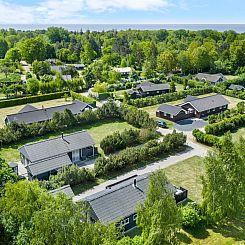 Vakantiehuis "Anouk" - 700m from the sea